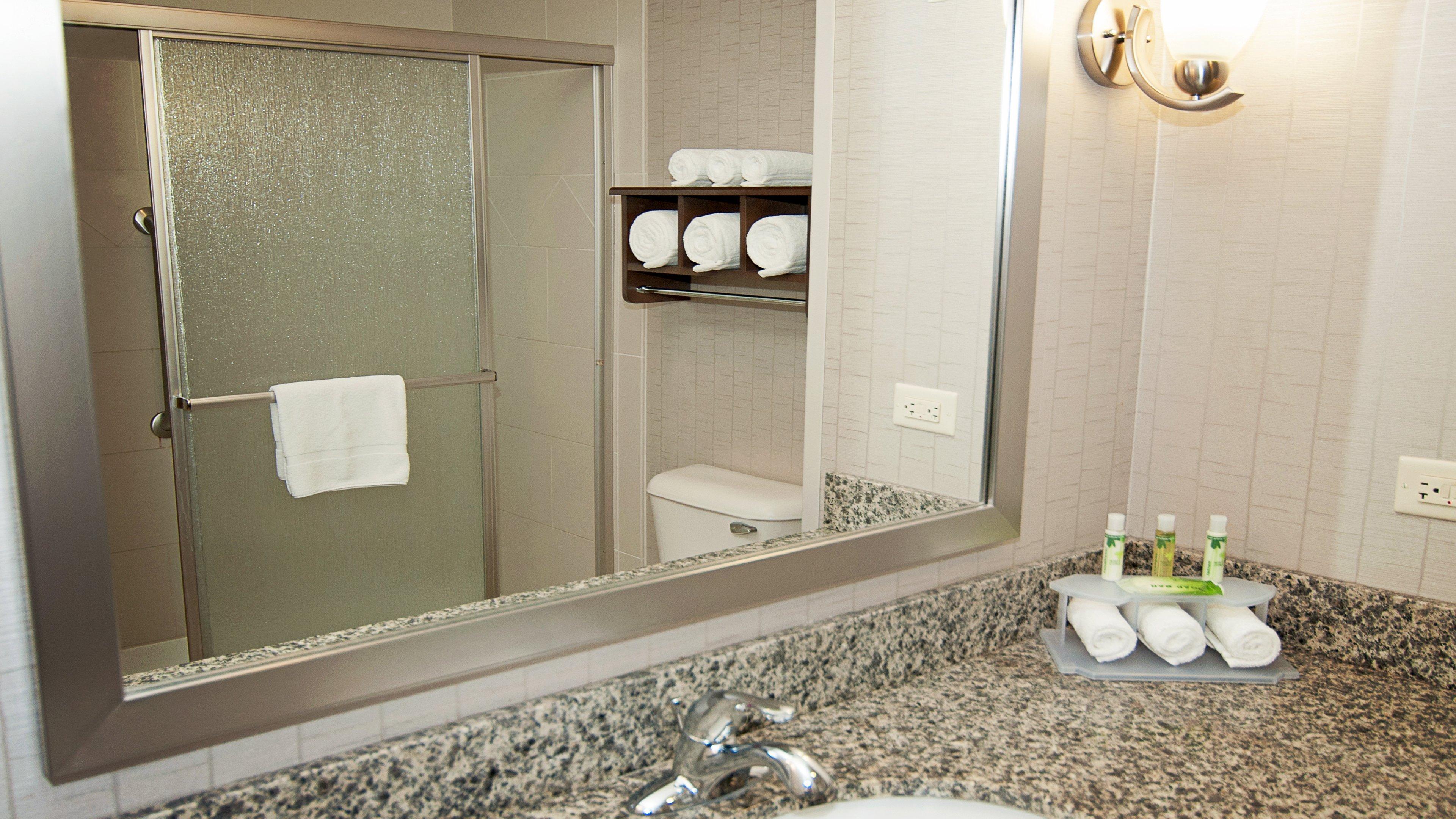 Holiday Inn Express Hotel & Suites Wichita Northeast By Ihg Esterno foto