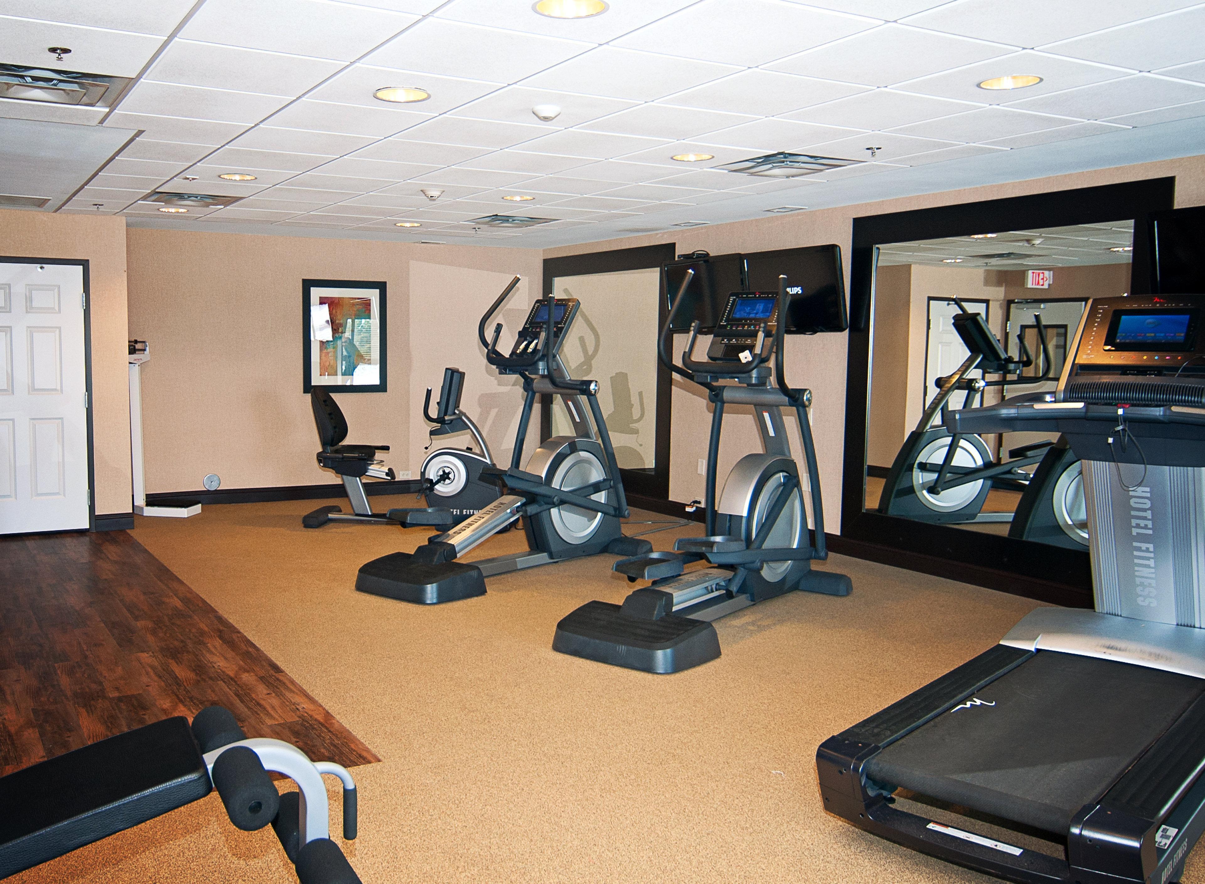 Holiday Inn Express Hotel & Suites Wichita Northeast By Ihg Esterno foto
