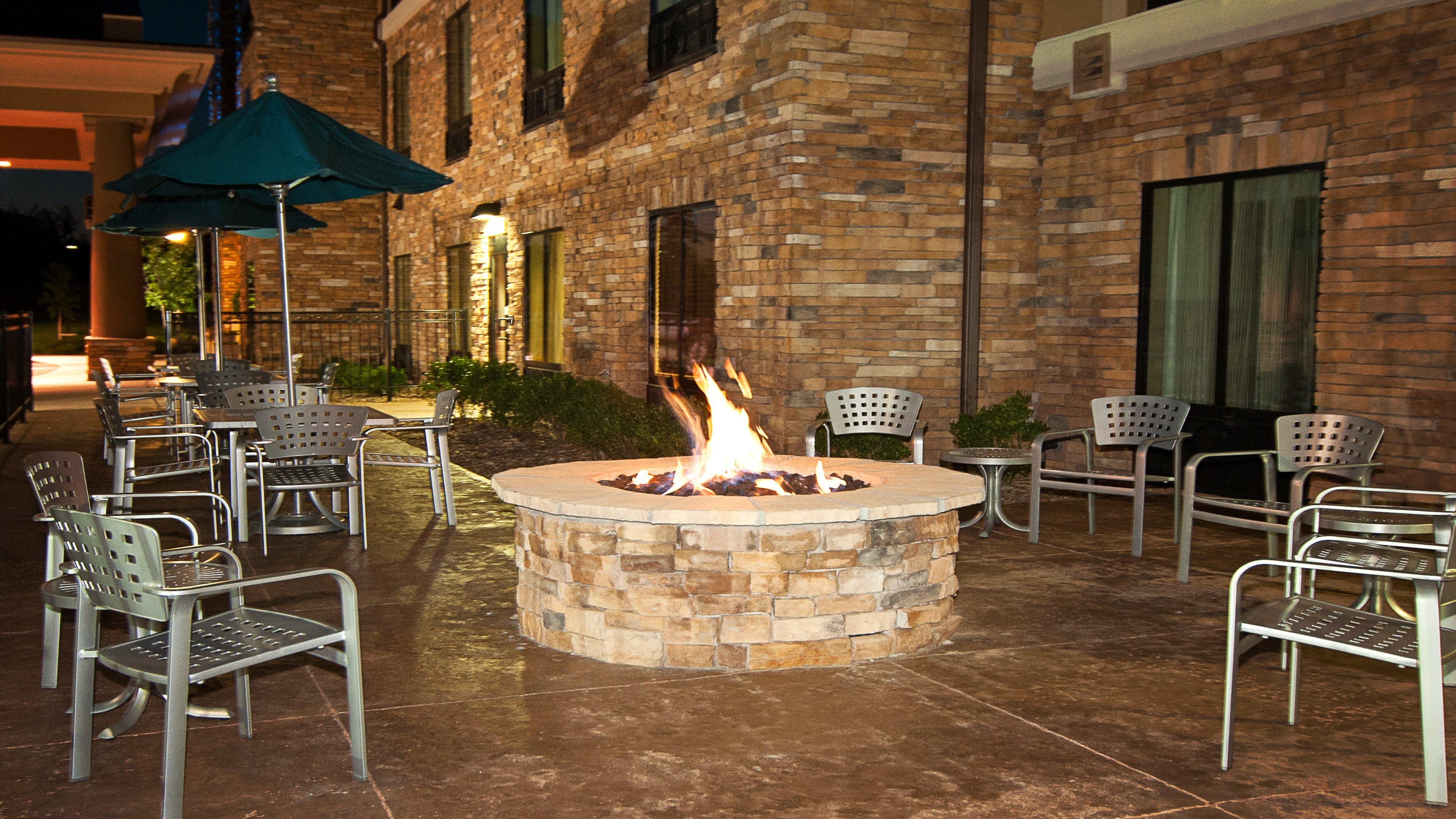 Holiday Inn Express Hotel & Suites Wichita Northeast By Ihg Esterno foto